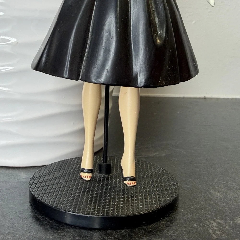 1993 Mattel‎ From Barbie with Love 353647 After Five 1962 Enesco Figurine 6.25